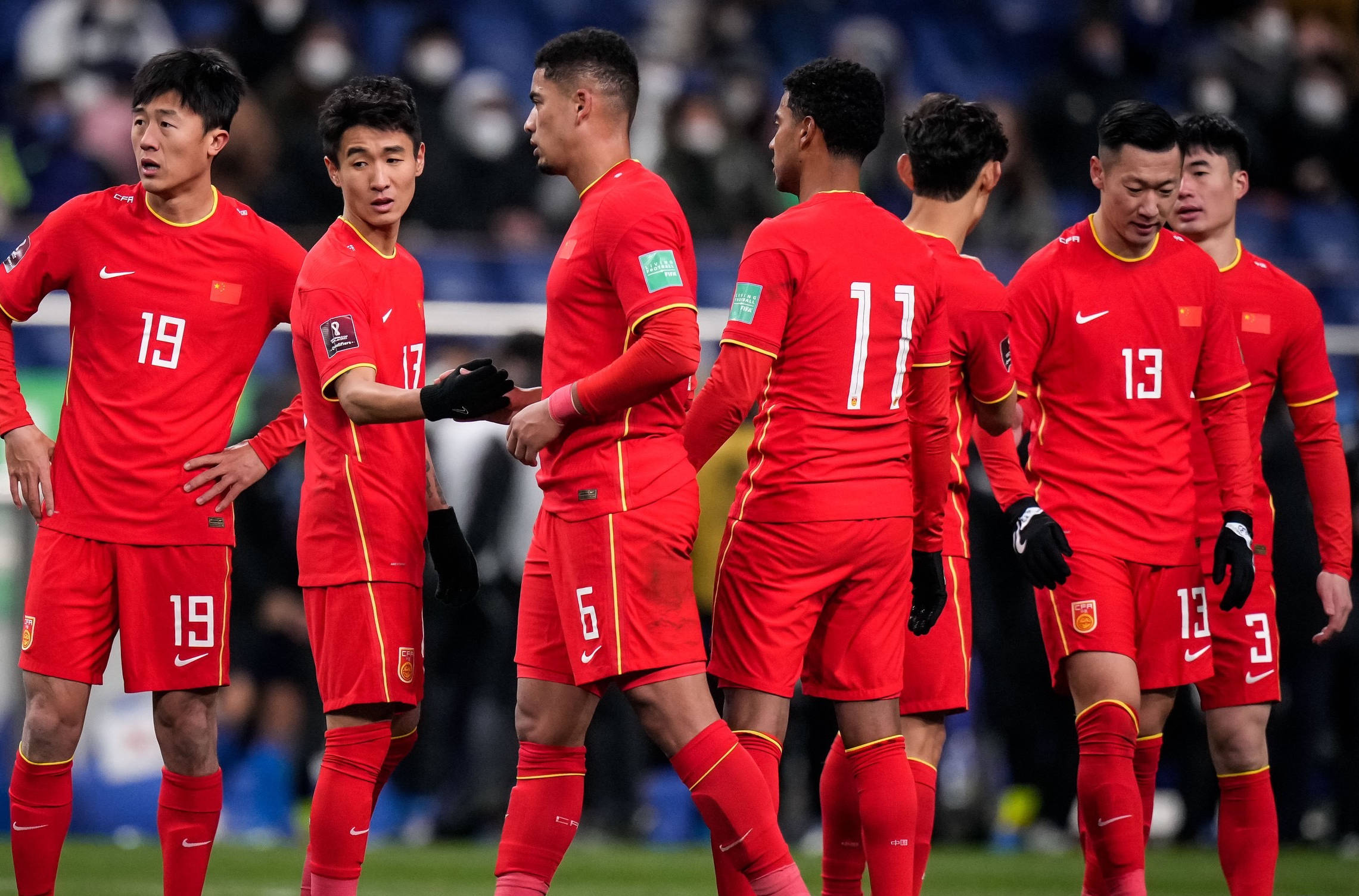 中国足球国际合作呈现多元化，走向全球舞台